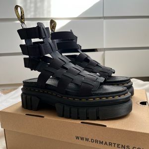 Ricki Gladiator Dr. Martens